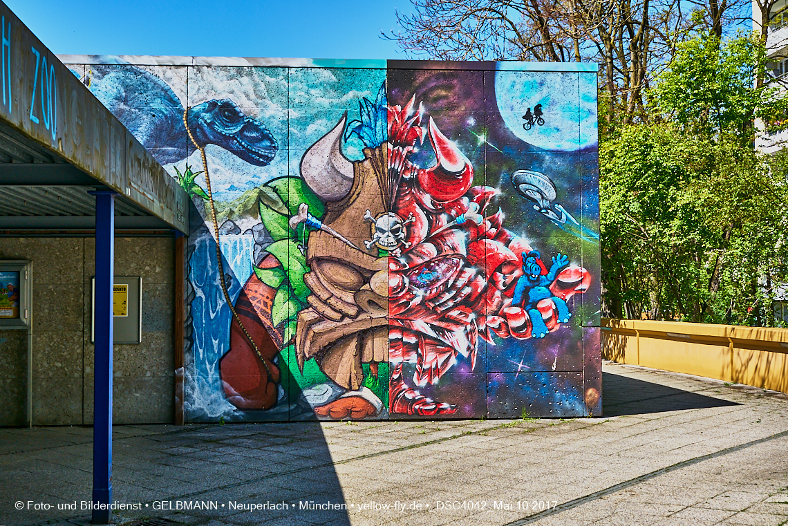 21.03.2017 - Abrissbaustelle Quiddezentrum in Neuperlach